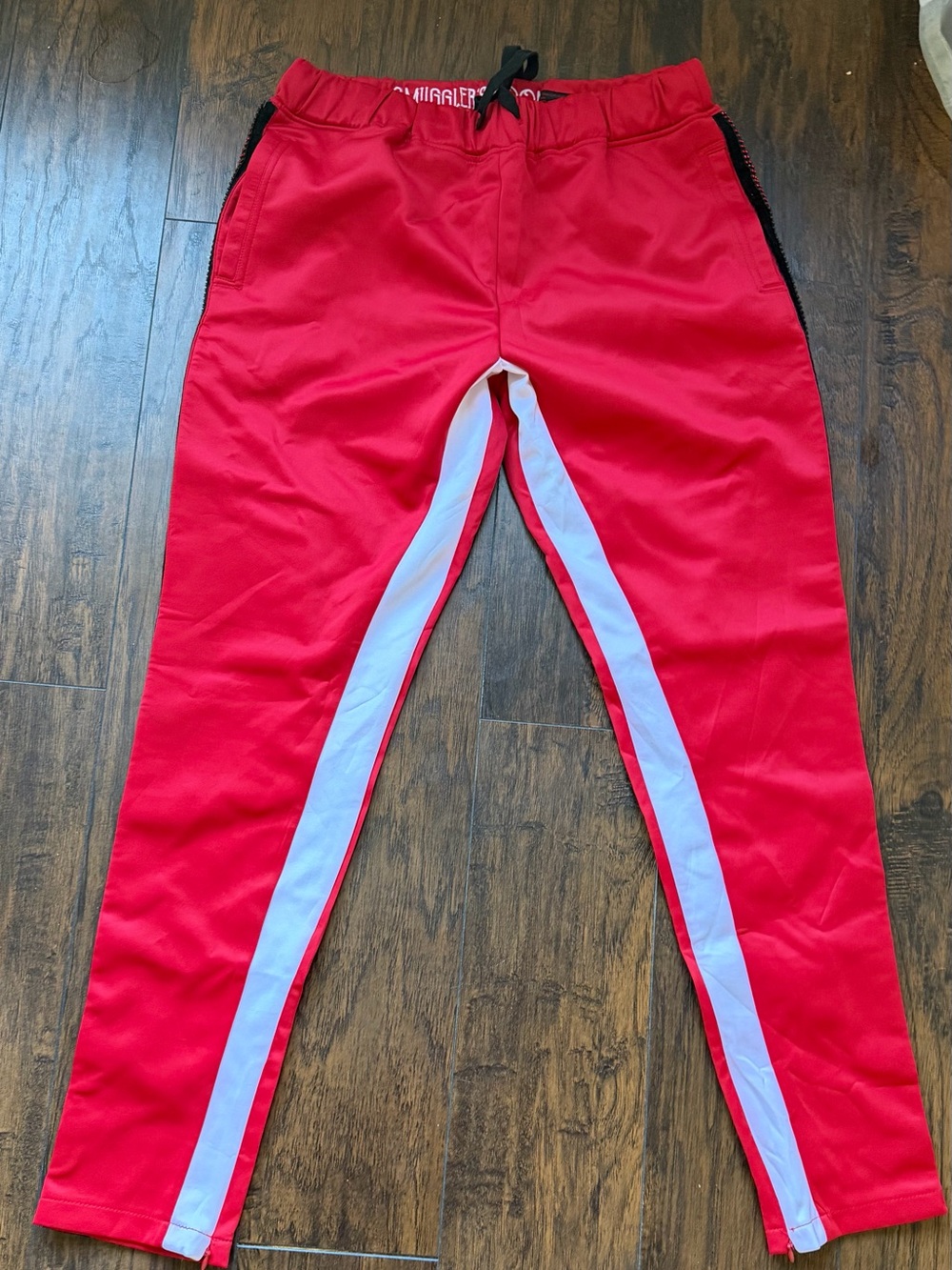 Smuggler's Moon Red Distressed Pants Sz L